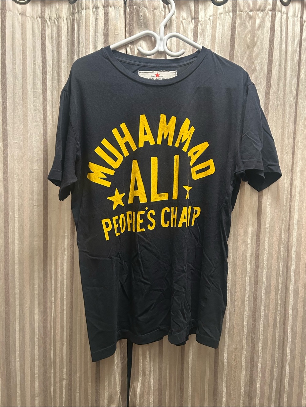 Roots of Fight Muhammad Ali Graphic Tee - Black with Yellow Print, Men’s Size XL